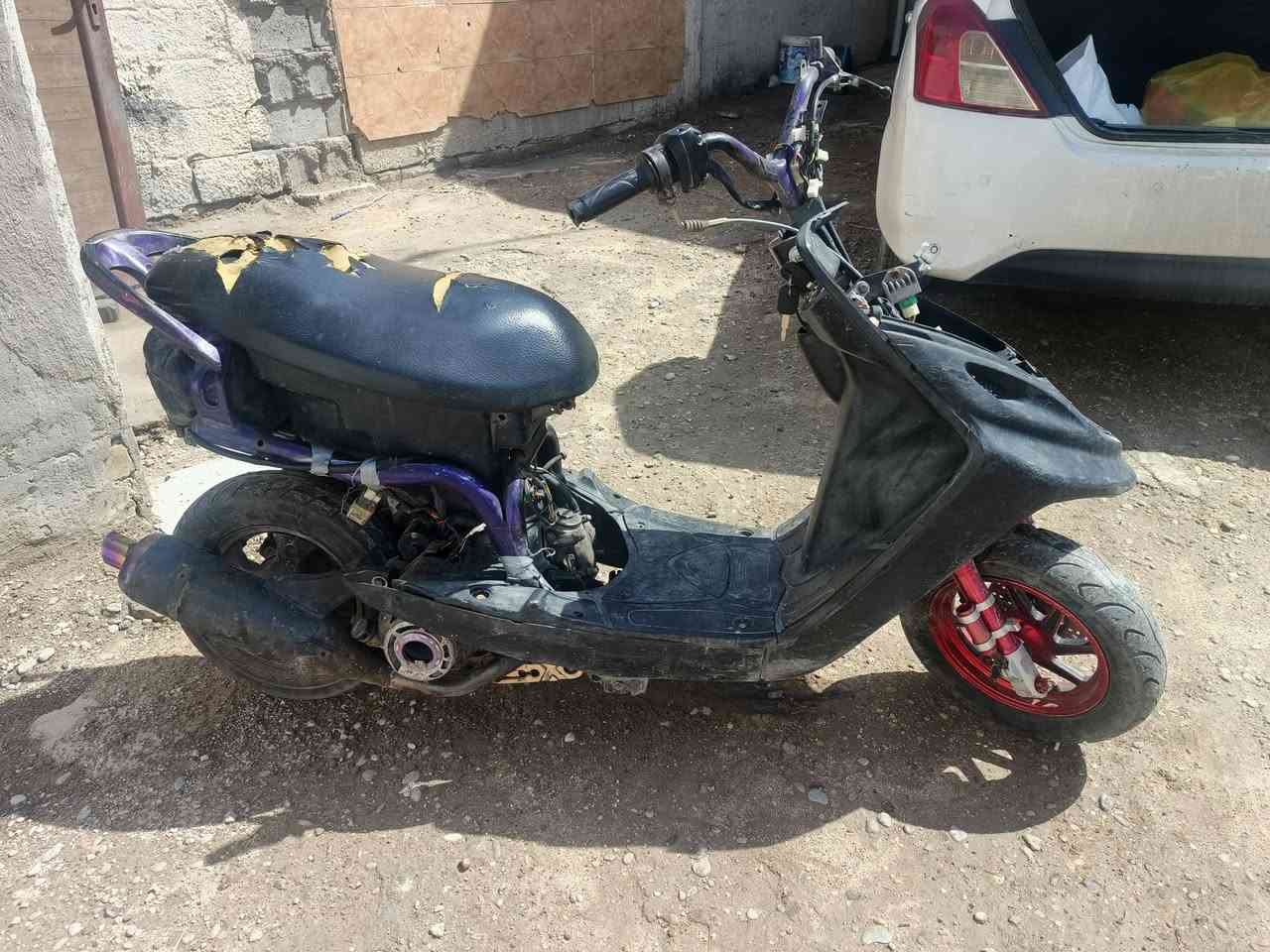 سلام عليكم 
ماكس قجمه بيها تبخير رايدها ٢٥٠ و بيها مجال جداً بسيط دراجه شغاله و عليها صدر تزويد و وياله ثنين اصليات تزويد و شيال مزود وستاند صفح مزود و كلجات خلفيه مزوده مكاني بغداد بياع شارع الشهداء ***********
