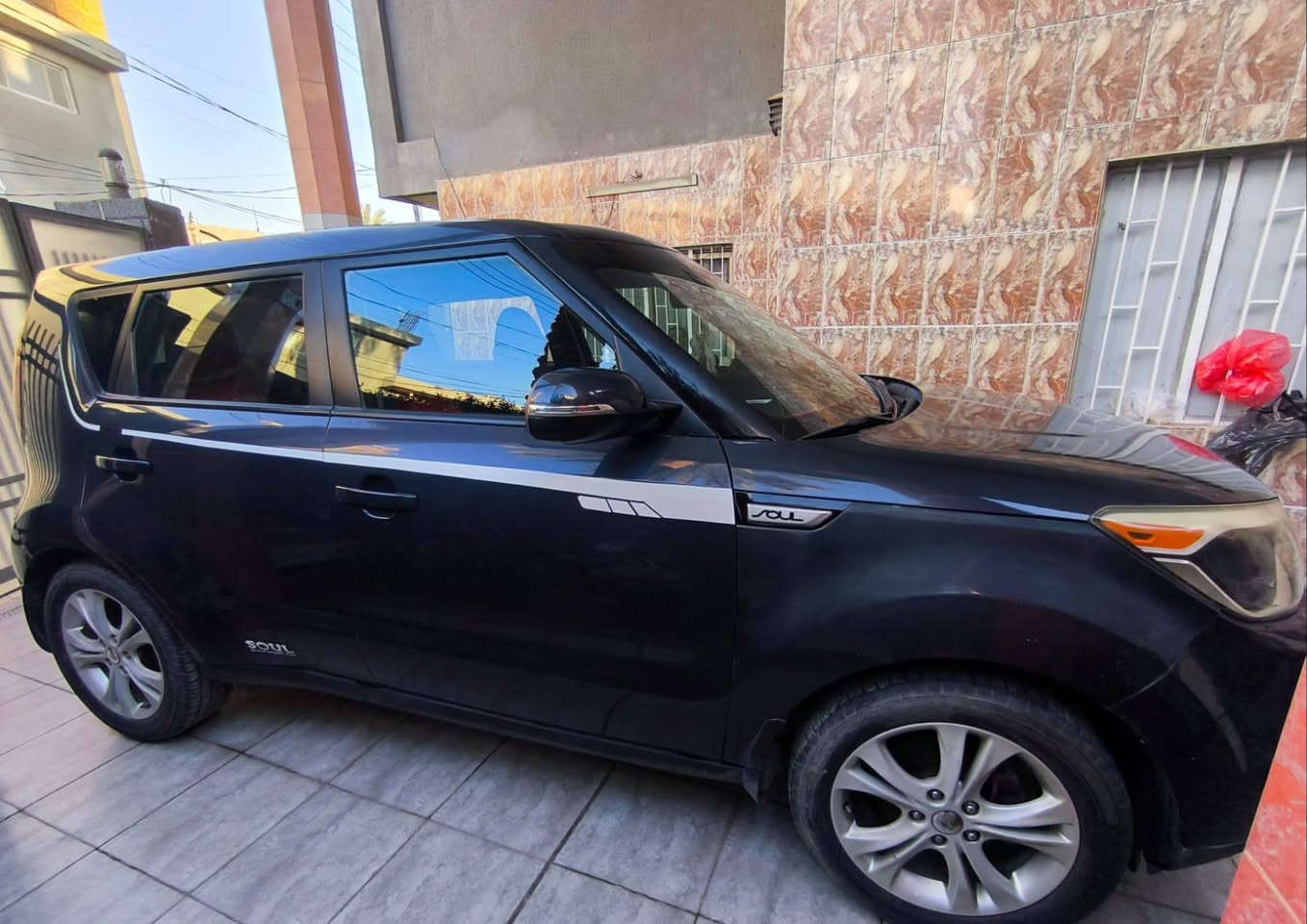 كيا صول موديل 2014 رقم بابل محرك 2000 GDI بيها قطعتين تبديل ماشية 43 ميل
السعر 115 وبيها مجال
الاتصال ***********
