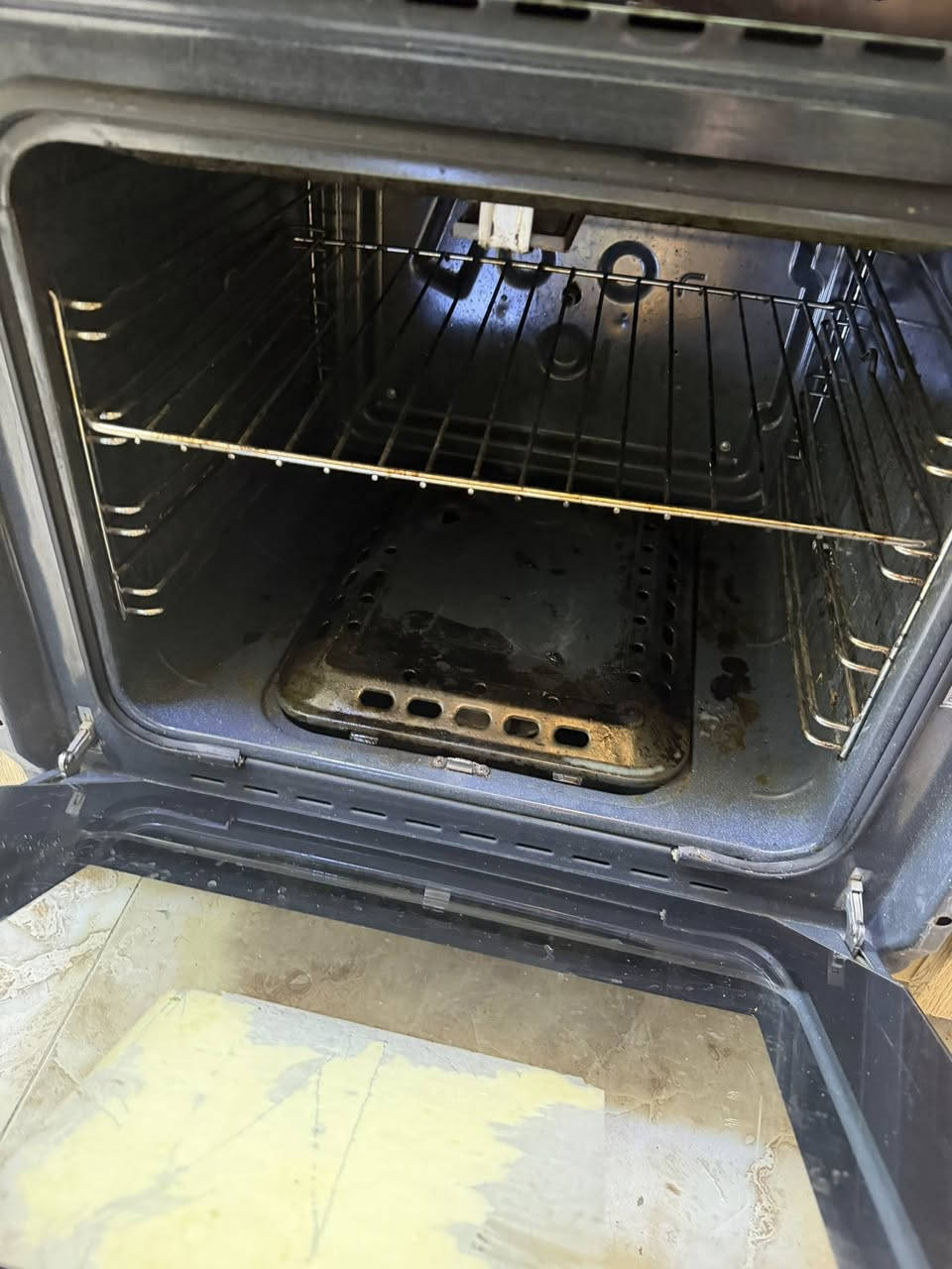 للبيع


**إذا كنت صاحب هذا الإعلان وتريد حذفه لأي سبب، رجاءا أرسل رسالة إلى الدعم الفني**