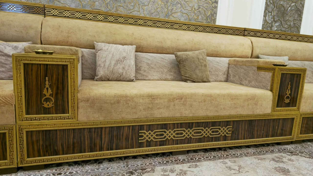 تخم ديوان تسكام درجة اولى هيكل خشب بلاويد وجام روسي واسفنج هاي اكستر مع طبلات نفس التخم. اشتغلته سعر المتر ب١٦٠ قياس ١١ م . جهة ٦م وجهة ٥م. سعر البيع (مليون و٤٨٠) . ناصرية, ذي قار


**إذا كنت صاحب هذا الإعلان وتريد حذفه لأي سبب، رجاءا أرسل رسالة إلى الدعم الفني**