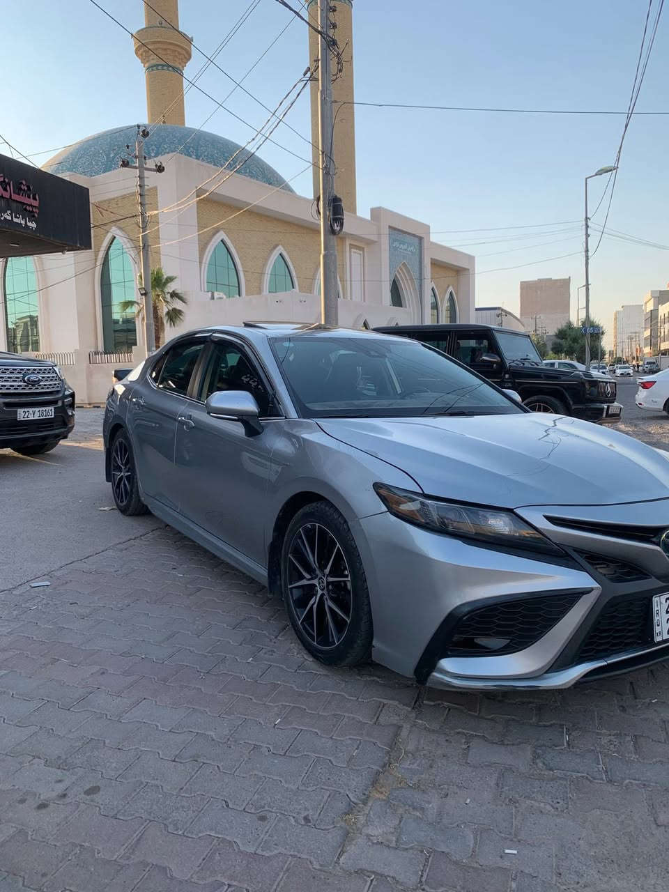 من رخصة ادمن المحترم
سلام عليكم محبوبة الجماهير 
تويوتا كامري 2022
مواصفات SE plua Hybrid 
مكينة 2.5L ماشي 107mile
شبر بونيت صبغ مكانين تعديل بارد 
رأس شاصي صبغ 
مرقم اربيل جاهز سنوية جديدة لحد 2031
سعر مناسب : 190$ وبي مجال 
سيارة حلوة ونظيفة مال بيت بدون نواقص 
للبيع فقط بدون مراوس 
عنوان اربيل 
للاستفسار والتواصل واتساب ***********
