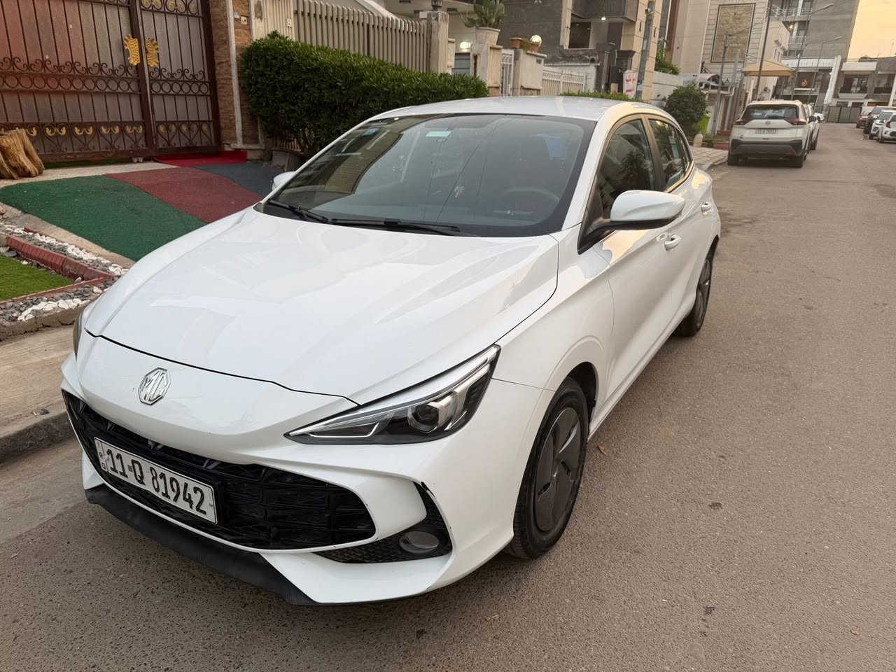 السلام عليكم  MG3
2025 رقم بغداد بآسمي تحويل مباشر 

بضمان 6 سنوات + 200 الف كيلو متر

‏‎المحرك 1500 تنفس طبيعي دبل كامشفت 

كير اوتماتيك

شاشه ابل + اندرويد 

كامره خلفية

تحكم ستيرن جهتين 

لايت لد + بك لايت Led

بلوجكترات امامية

اشاير بالمري الجانبية 

لايت عدسة 

حساسات خلفيه

حساس ضغط اطارات

 4 جام كهرباء

السياره زيرو ماشيه 13 الف

تحويل ثاني يوم مكان السيارة بغداد الكرخ 

الاستفسار ***********
