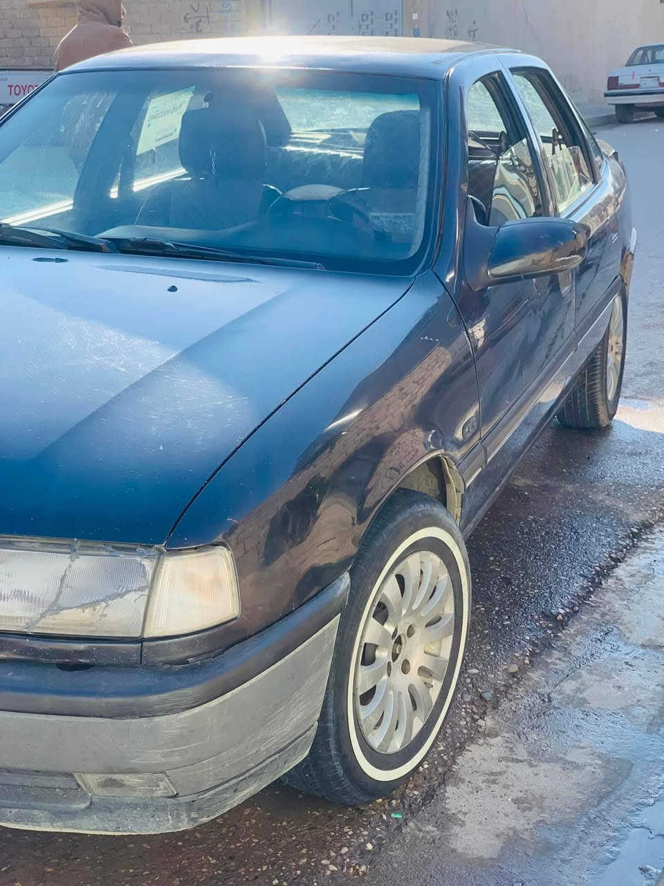 للبيع اوبل فكتره  حجم 18 حجم 92جاهزه لون اسود كحلي سياره كامله تواير جدد باتري جديد طخم جديد داخل صاج قفل مركسي سعر 45 مكان السياره موصل *********** /‎***********
