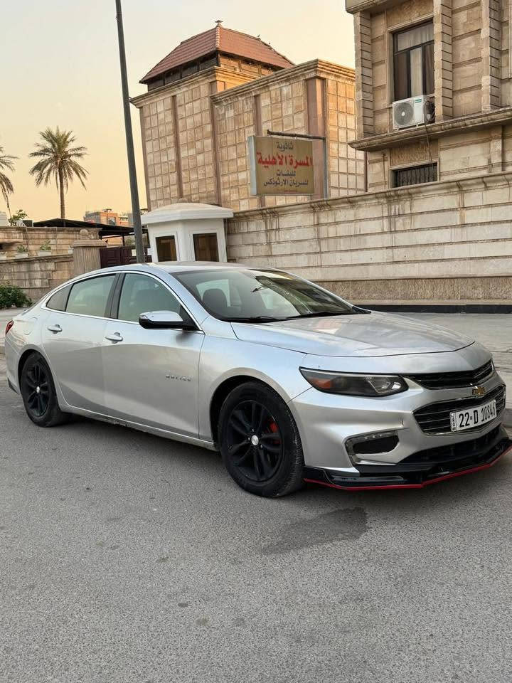 ماليبو موديل 2017
مواصفات LT
تبريد قطعتين 
كشن كهرباء 
شاشة كبيرة
ابل كار بلي 

حادث جاملغ وباب وحافت البنيد موضح بصوره

السعر 82 وبيه مجال
للاتصال ***********
