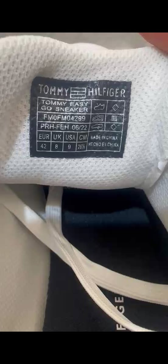 Tommy hilfiger
وكالة اصلي. قياس ٤٢
سعر ٥٠ الف


**إذا كنت صاحب هذا الإعلان وتريد حذفه لأي سبب، رجاءا أرسل رسالة إلى الدعم الفني**