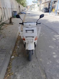 دراجه بيكم 60 فحل للبيع الدراجه نضيفه وحلوه مثل ماشوفه بصوره كهربائيات...