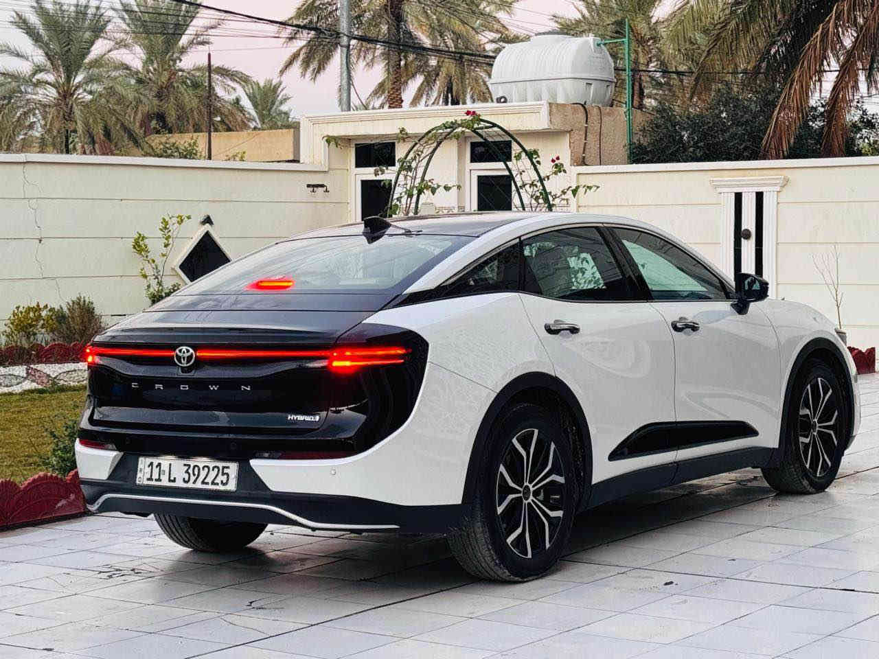 ﷽  
‎سلام عليكم   
🛑 للبيع اومراوس حسب القناعه 🌹 🛑 ♻️ تويوتا كراون 2023 بريميوم ♻️ 🌪️ Toyota Crown Premium 2023🌪️  خليجي ( عبد اللطيف جميل سعودي )  فخر الصناعة اليابانية بلد المنشاً : اليابان 🇯🇵  سيارة بين الفخامة، الأداء القوي، والتكنولوجيا المتطورة🔝  🚘فول مواصفات بريميوم 🚘محرك 2500 هايبرد 🚘 سقف بانوراما 🔜🔜 🚘لايت 4  عدسات  🚘شاشة جبيرة + كيجات ديجيتل 🚘 سستم صوت JBL + دمام خلفي  🚘5 كاميرات 360 درجة 🚘 رادار  امامي + مانع تصادم + تحدي مسار 🚘 رادار خلفي + مانع تصادم خلفي 🚘 رادار جوانب + نقطه عمياء 🚘   بردة كهرباء 🚘 تحكم مقاعد امامي كهربائي  🚘 تحكم مقاعد خلفي كهرباء 🚘 مقاعد جلد كريمي + تبريد كشنات 🚘 صاجات فورميكا 2023  🚘  شاحن وايرلس  🚘 ميموري كشنات 🚘 ويل 19 إنش 🛞 🚘 فول منافذ TPC + كار بلي 🔋 🚘 باقي مواصفات الكراون معروفه  🛑 ماشيه 20 الف استخدام شخصي  🛑 كفاله من جكة الأبره  🛑 مغلفه PPF تغليف اصلي حته الجام 🟩 السعر  المطلوب  _ ( 332 $ )💸قفل                             ماكو هيج سعر بهيج نظافة مستحيل  لاستفسار الاتصال ع الارقام التالية 📲  📲
‭0772 339 4445‬‏                 
‭0781 578 1463 المحاويل, بابل
