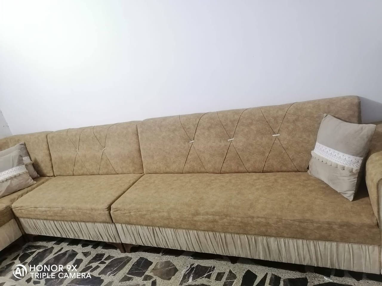 تخم قنفات عدد١٢ مقعد درجة أولى خشب احطاطه ونظيف و مع كوشات أربعة بسعر مناسب جدا ٣٢٥ بيع مستعجل بي مجال بسيط
تخم قنفات عدد١٢ مقعد درجة أولى خشب احطاطه ونظيف و مع كوشات أربعة بسعر مناسب جدا ٣٢٥ بيع مستعجل بي مجال بسيط

***********
