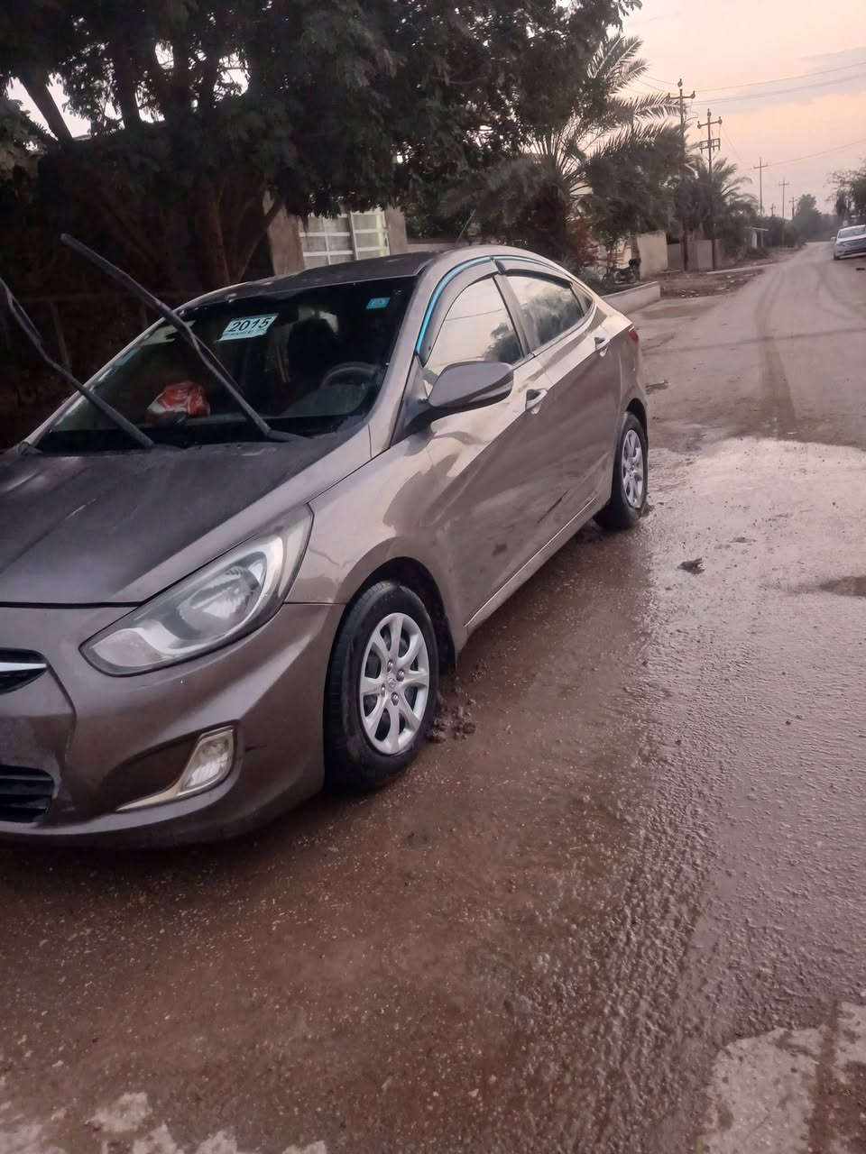 اكسنت ٢٠١٥ خليجي 
محرك ١٦٠٠ gdi
 رقم بابل بأسمي 
محرك گير تبريد كفاله. 
مكفوله من الضربه فقط جراد بسيط. 
سعر ٩٠$ 
***********
