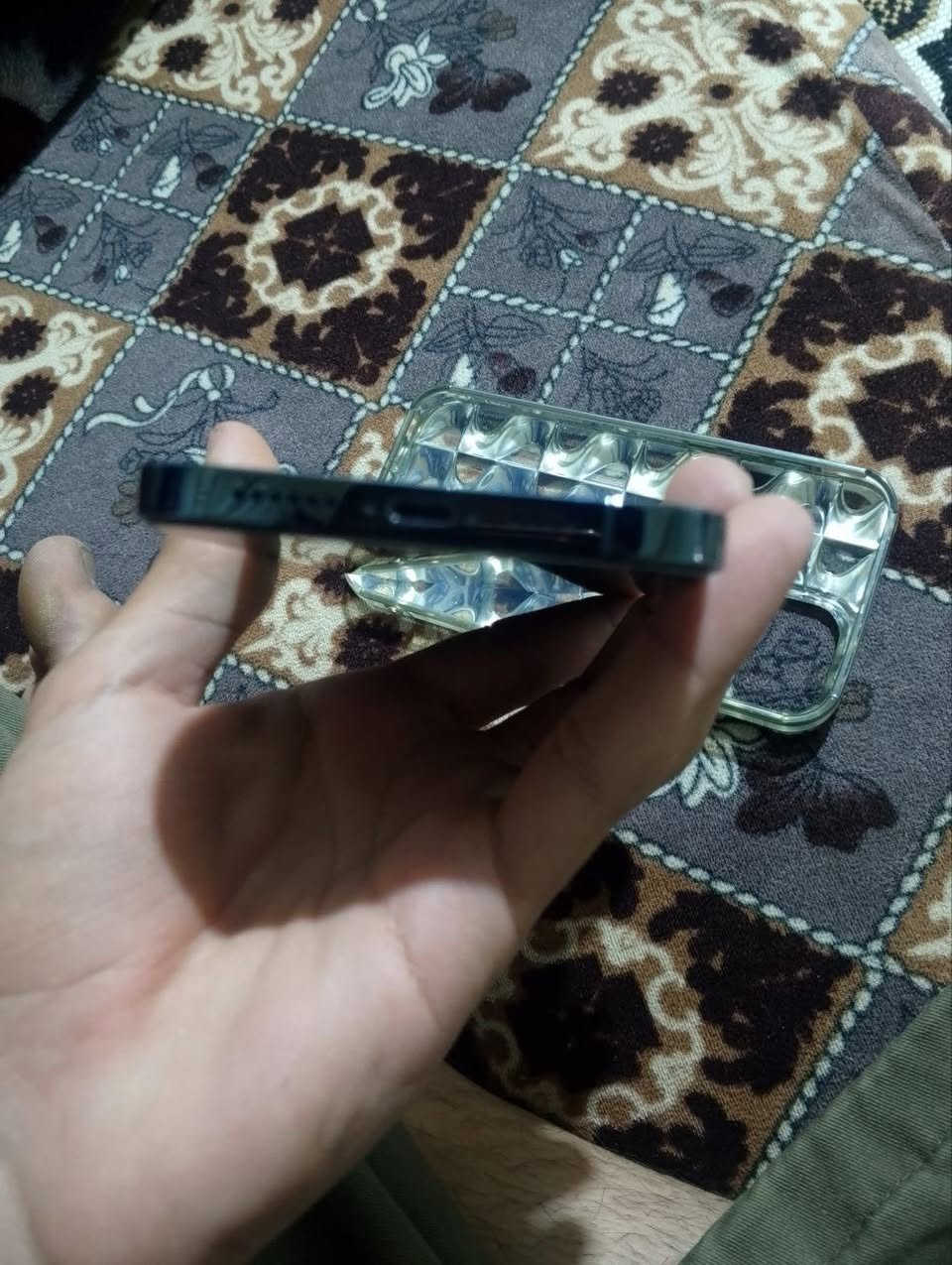 سلام عليكم
12 برو ماكس للبيع أو مراوس ب 11 عادي بلادي

بطاريه 83

ذ 256

وتر أميريكي 

فيس إيدي شغال

صوت لفوك اله تفتح سبيكر لان ناصي

من اول ما اشتريته هيج 

سعره 425 قفل 

مكاني خالديه


**إذا كنت صاحب هذا الإعلان وتريد حذفه لأي سبب، رجاءا أرسل رسالة إلى الدعم الفني**