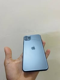 آيفون ١١ برو ماكس • ٢٥٦ • شاشة مبدلة