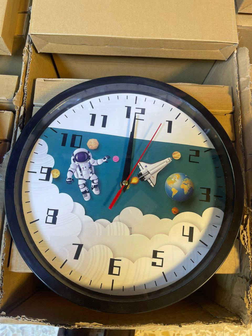 ساعات ➕تيبلام غرف نوم ➕جزامه
وصلن اليوم للتواصل ماسنجر البيج او واتساب ***********
