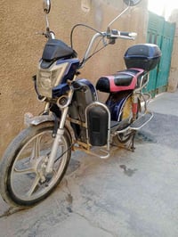 ه الله   من رخصة الادمن.... دراجة شحن للبيع النظافة كما موضح في الصور ...