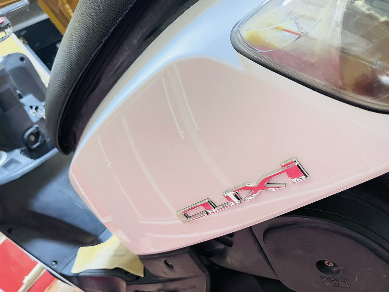 يابه الطيبين شلونكم جايبلكم كفرات بوليس مسطرة لؤلؤي كفرات شرط طبق البلاد بدون ختم ونظافه ١٠٠٪؜ الكفرات بدون اشاير وبسعر مناسب  وعنران النجف كوفه -ناحيه الحرية كفر صنع تايوان الثخين شرط الحواف بلاد ومابي اي فراغ مابي اي صوت من تمشي  
سبب البيع اشتريت كفراتها البلاديه المختمه من صاحب ابو المعرض رقمي *********** بي واتساب
