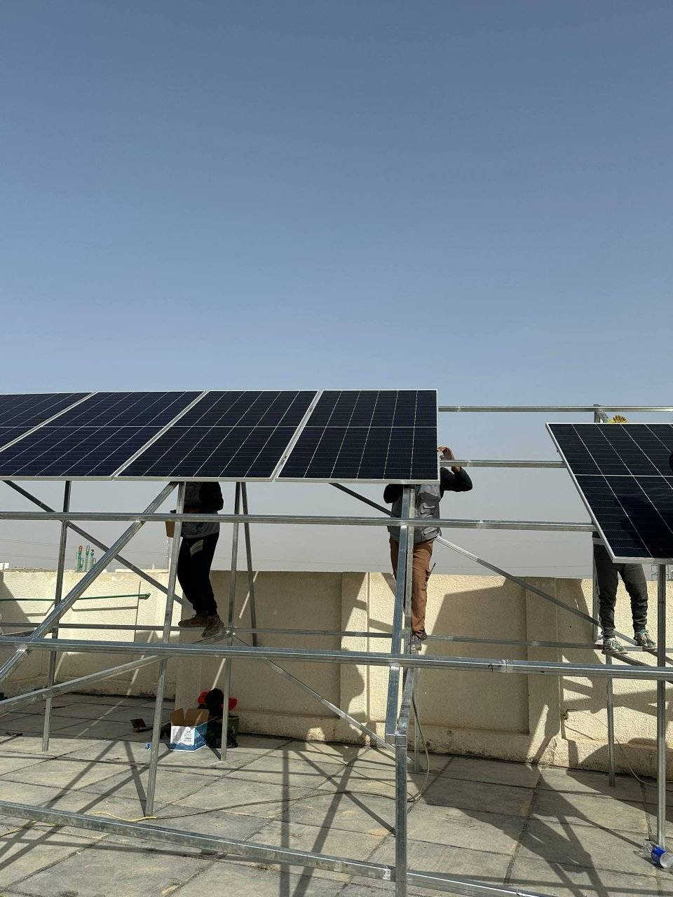 الشمس تشتغل بلاش.. ليش ما تستغلها؟ 💡
​حول بيتك أو مشروعك للطاقة الذكية مع مكتب القمة للطاقة الشمسية. نوفر لك ألواحاً شمسية أصلية تضمن لك كهرباء مستقرة 24 ساعة بدون انقطاع.
​ليش تختار مكتب القمة؟
​جودة الألواح (أحدث التقنيات).
​سرعة في التنفيذ والدقة في العمل.
​أسعار تنافسية تناسب الجميع.
​📞 تواصل معنا مباشرة على الرقم: ***********
القمة للطاقة الشمسية.. نضيء حياتك بنور الشمس
