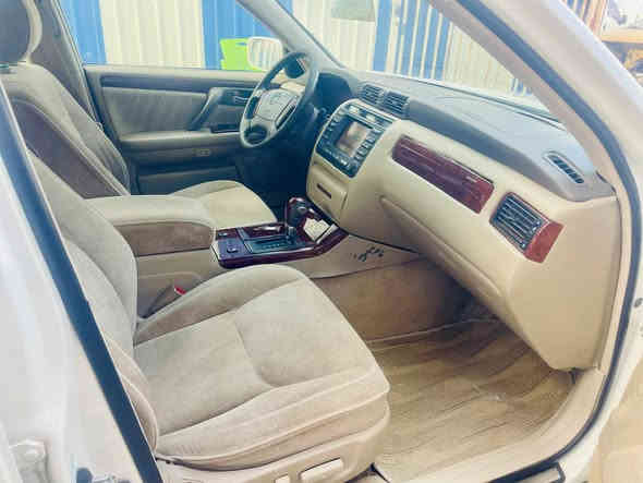 ملكه كارتون مكينه كير حداديه تبريد تخم تاير سياره ما بيها اي نقص دخول جديد بدون ارقام  السعر 33 الشراي يتصل  ‏‪***********‬‏
