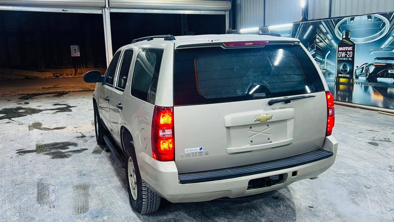 تاهو كفاله عامه
بيها حجز فحص بغداد
دخول جديد حاويه لا انتربول ولا سرقه ولا كلشي كفاله اكفلك لحد التسجيل موديل 2008 مثل مموضح بالصوره تسجيلها يكلف 33 ورقه كمرك ورقم تسقيط عليك فقط مكانها كوفه ابيع لعدم التفرغ قسم بالله
سعر ٨٥ قفل ميعجبك السعر اعبر منشور لتواعد وامسح المنشور تعال وشوف بعينك مناقصه اي شي ابددددا كلشي شغال بلادي حتى تايرات جديده 

***********
