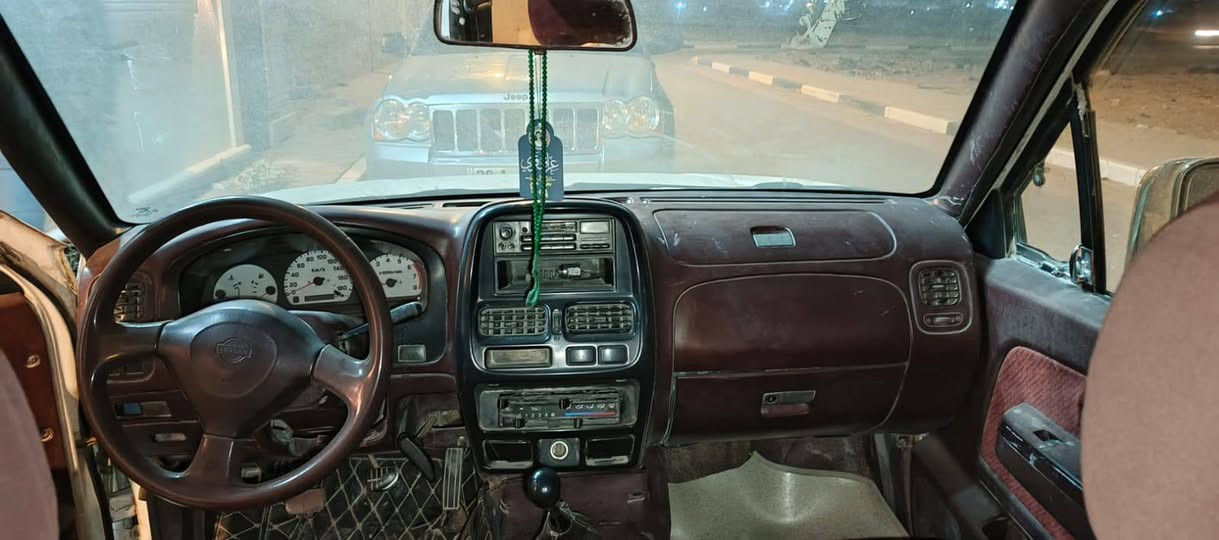 يا الله نيسان 2001 سيارة جاهز من كلشي حداده تخم تاير كهربيات كلها شغاله العنوان.الزبير    السعر 55 علمن المكينه كاسره رنك رقم بصرة.   ***********
