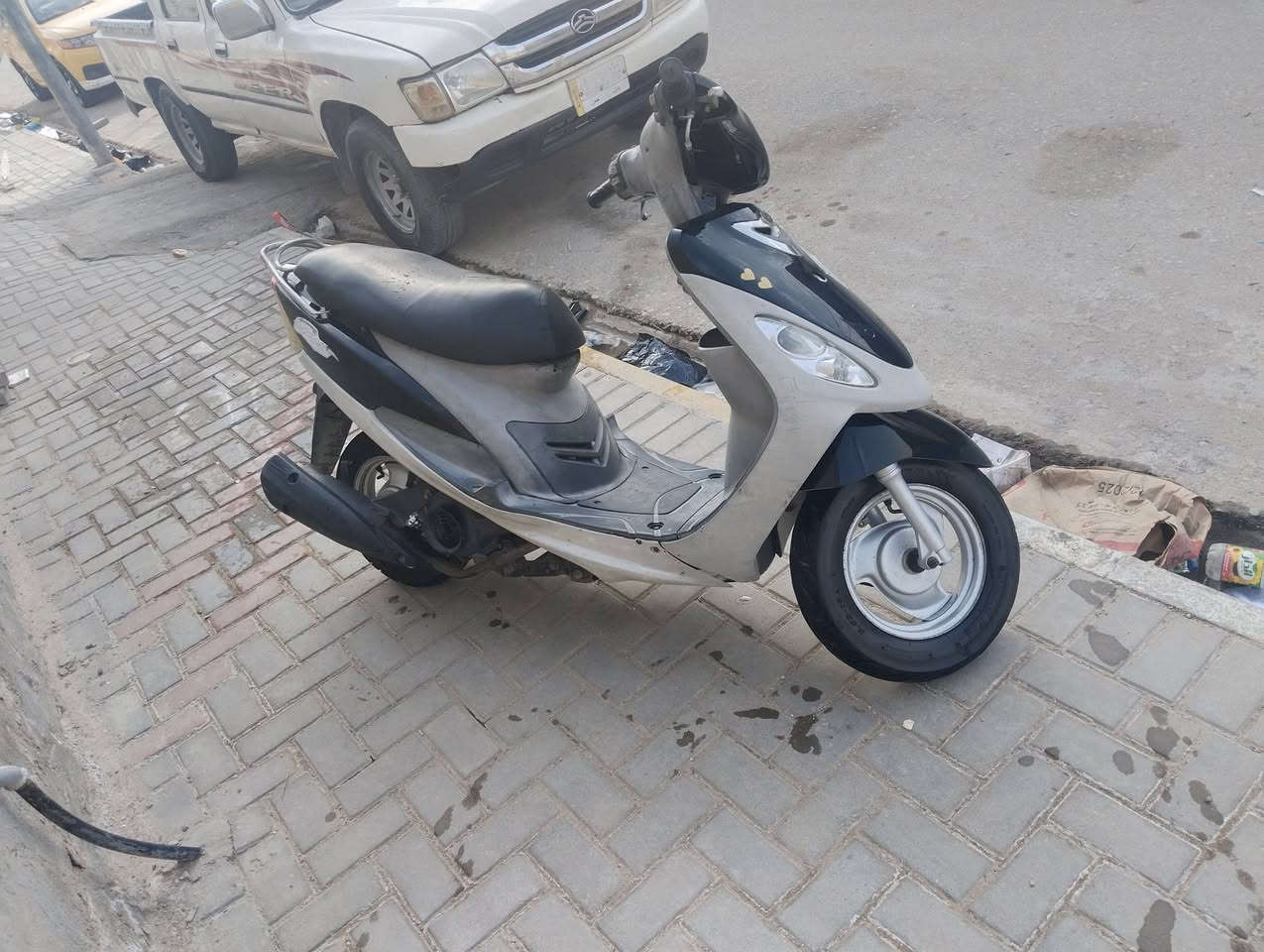 السلام عليكم دراجه ماكس منغولي له البيع سعر 750بيه مجال دراجه مفتوحه بس قبق ولفات بوش وبستم  بلادي ***********مكان سماوه
