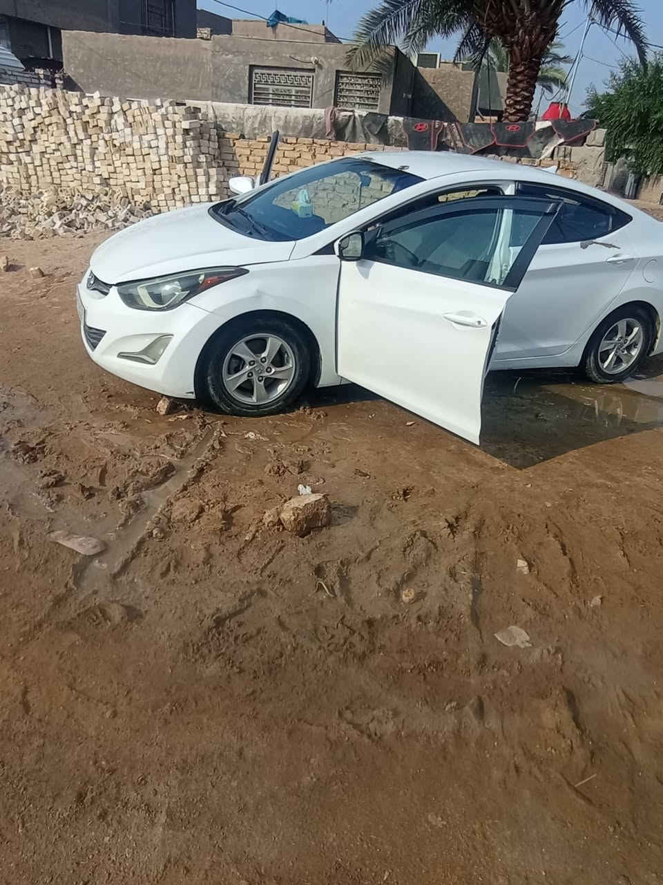 سلام عليكم النتره موديل 15 وارد امريكي جاهزه مكينه كير حداديه تخم تاير تبريد حادثها جاملغ وبنيد بدون دواخل مكان السياره بابل لاستفسار عل الرقم ***********
