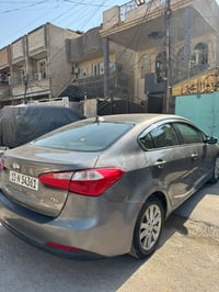 سيارة كيا فورتي ٢٠١٦، نوع XL مسافتها المقطوعة ٩٥ميل، محركها دوش، رقمها...