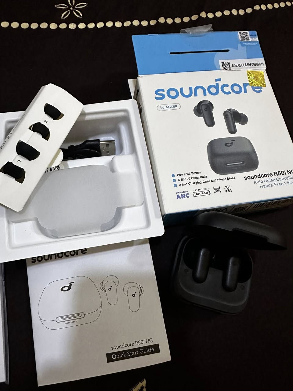 السلام عليكم
عندي سماعتين من انكر للبيع 
الاولى R50i nc
الثانية p25i نسخه محسنه من R50i
سماعات ممتازة و مابيها اي خلل غراضها موجودة و كامله مابيها اي نقص 
سعر الاولى R50i nc (25 الف )
سعر الثانية p25i (15 الف) 
(ثنينهن ب 30 الف قفل )
(مكاني بغداد حي الخضراء )
رقمي ***********
