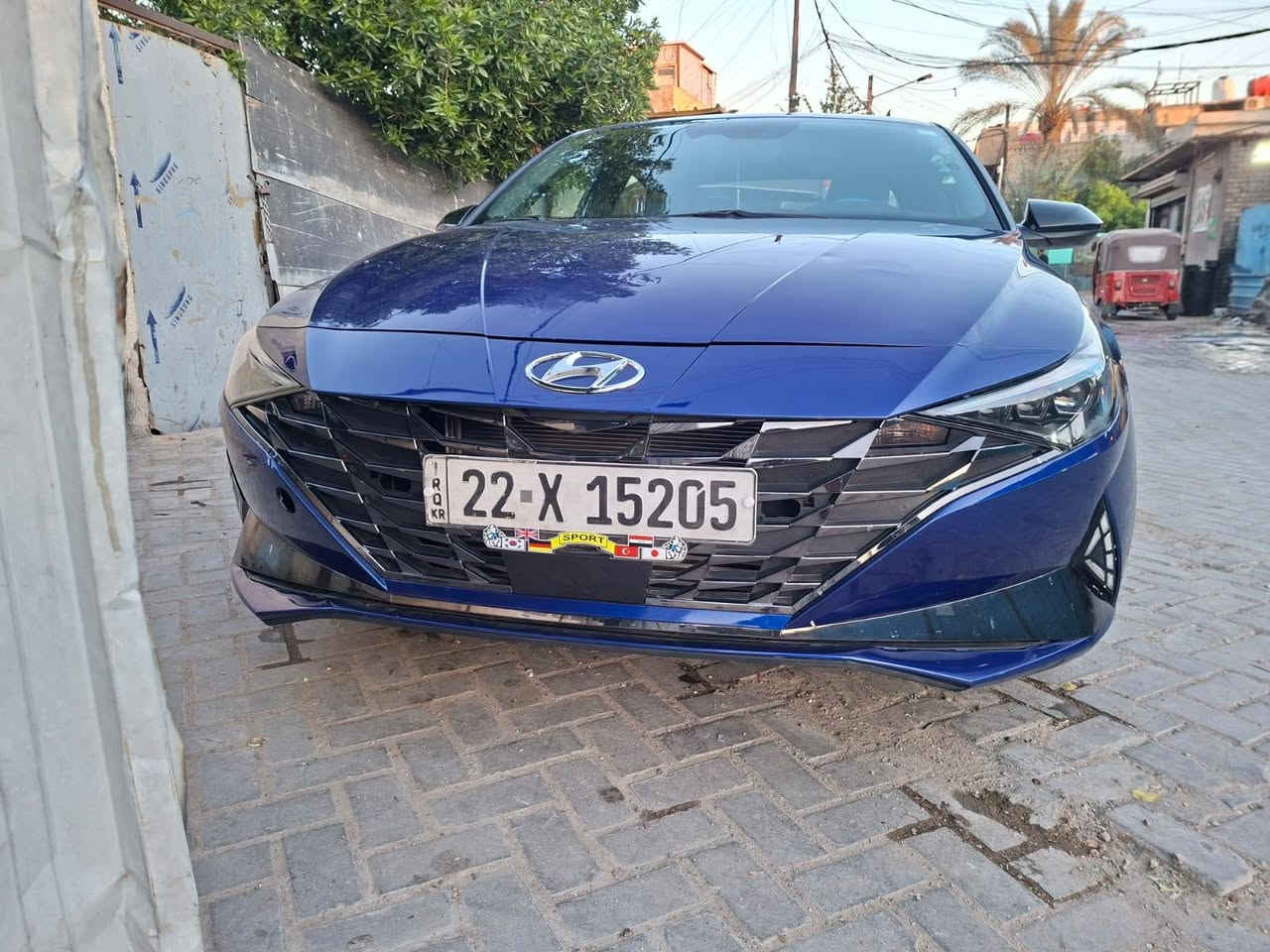 السلام عليكم
النترا موديل 2023N 

لون ازرك

تبريد 

فول

رقم اربيل

كشنات جلد تدفئه تبريد

رادارات اماميه جانبيه خلفيه 

شاحن وايرلس 

قياده ذاتيه 

تحذير الخروج عن المسار 

مانع تصادم 

تبريد بيانو 

كامره خلفيه

محرك تيربو  1600

تشغيل عن بعد 

باقي المواصفات معروفه ما يحتاج اذكرهن 

تخم تاير جديد 

مكان السياره بغداد

للتواصل الاتصال   ***********
