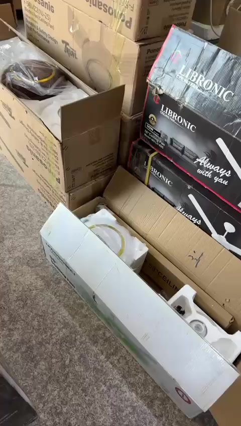 العنوان ناصريه سوق الثوره مجمع ابوشهد البيت الالماني *********** قرب مجمع العائله شارع الكنازوه قرب صيدليه علي هاشم مقابل شارع مدرسة اريدو توصيل جميع المحافظات متوفر
