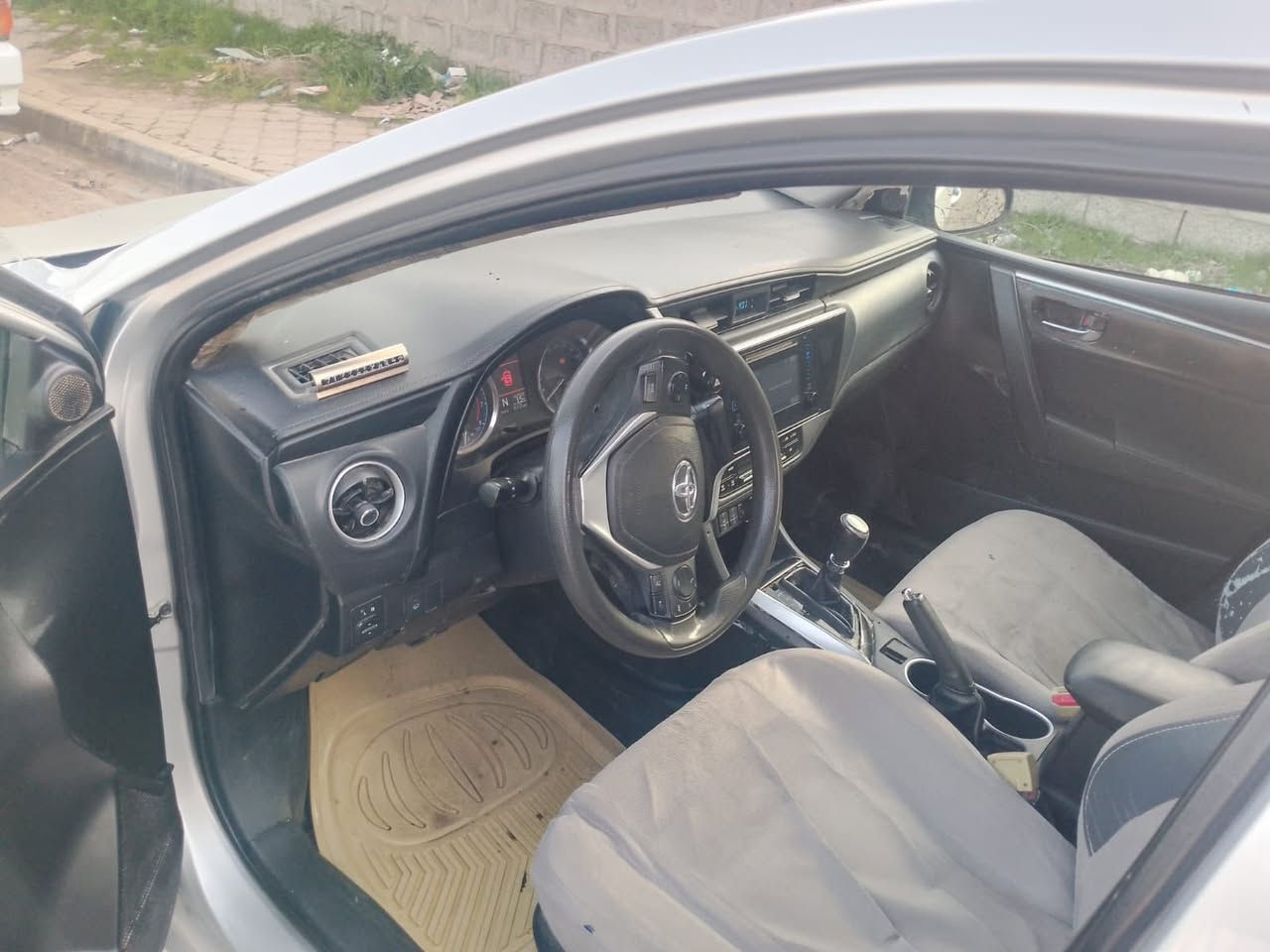 سلام عليكم كورلا ٢٠١٨  LEرقم سليمانيه بسمنه تحويل ثاني يوم ضرر ٥ قطع سعر 110 وبيها مجال مكاني كركوك تفاصيل اكثر اتصل *********** اني مكلف بنشر اخوان
