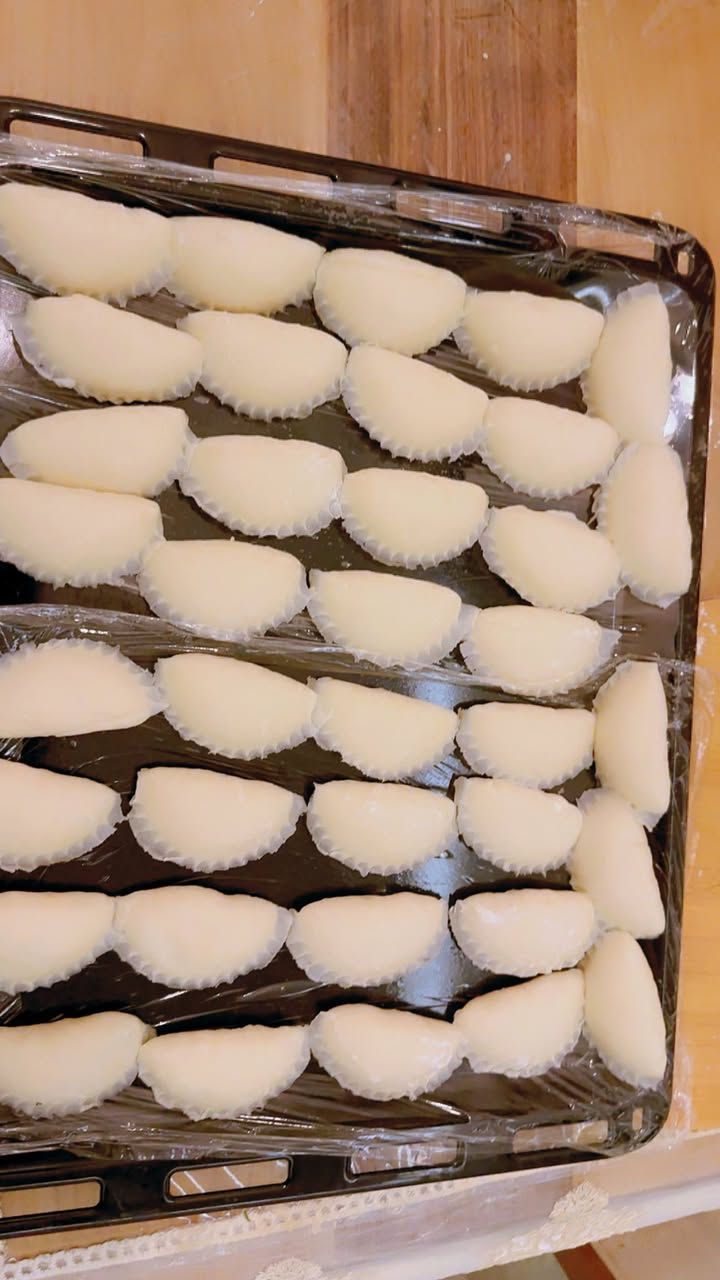 للحجز واتس اب ***********
