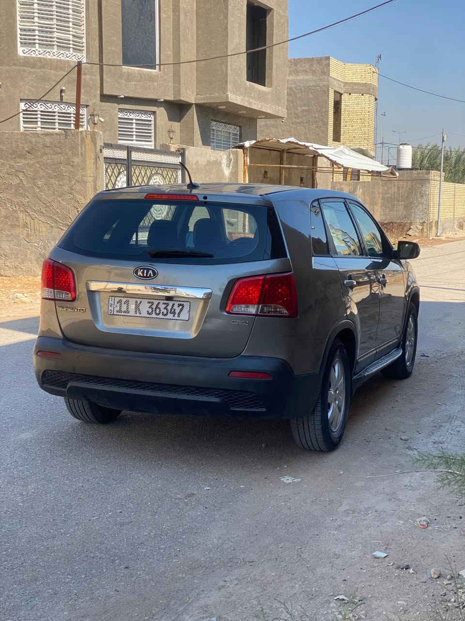 السلام عليكم للبيع سورنتو موديل 2012رقم بغداد أنكليزي سنويه 2030السياره جاهزه كير ومحرك كفاله تخم تاير جديد حداديه جديده وارد أمريكي داخله كلين بدون حادث بيها3 رش كلير اثر جراد محرك 2400دوش 
السعر 118وبيها مجال 
اللاستفسار ***********
مواصفات السيارة 
7راكب 
3قطع تبريد
شاشه
تحكم استيرن جهتين 
داخل لونين 
كشنات جلد
كشنات كهربائية 
أشاير بل مري 
مكان بابل
☝️☝️☝️☝️☝️
