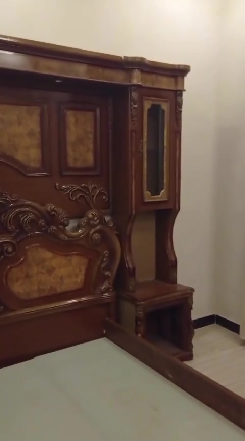 ‏‪***********‬‏
للبيع أم سته استعمال سنه جديده رايدها ٦٠٠
