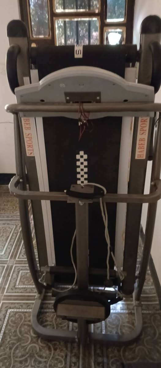 السلام عليكم جهاز جري ميكانيك للبيع جديد سعر 200 لتواصل ***********
