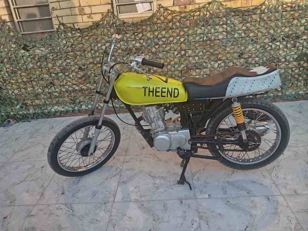 اسلام عليكم دراجه البيع شاصي مديل 16 اورق كبس شاص مكفول مكينه نامه برو مديل 20الدراجه عوزه تاير او جوب وعتله سعر قيم وخذ ***********
