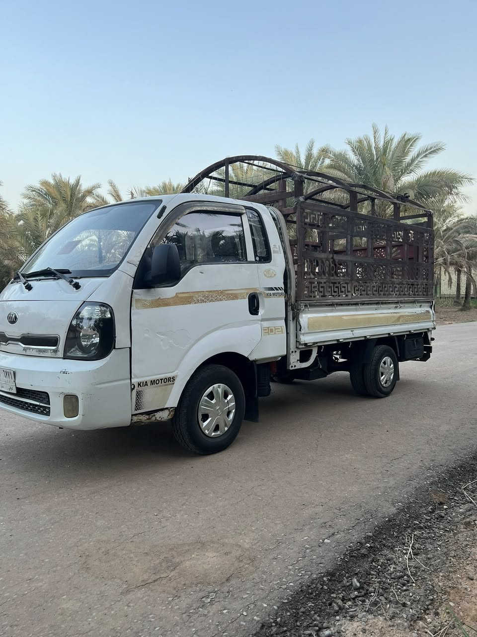السلام عليكم كيه لبيع مديل  ١٤ سياره جاهزه مابيهه. أي نقص فقط باب السايق بيه صبغ ودوسات الجوه السعر.  ٧٨.  وبيهه مجال سياره بسامينه  مكاني كربلاء الحسينية. *********** شاصي مكفول
