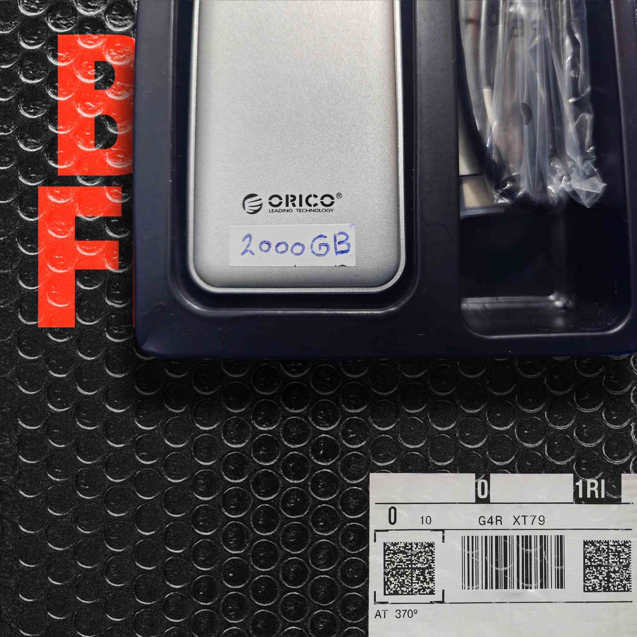 اوريكو هارد خارجي نوع 2TB  SSD NVME GEN4 
مع دعم مشتت حراري ومروحة تبريد فان واضاءة RGB اهل الشركات والمصورين والمصممين والمونتاج هذا فول يخدمكم 
Interface USB4 
Turbo FAN
RGB LIGHTING EFFECTS 
M.2 NVME GEN4
Transmission rate 40GB
*********** توصيل موجود
