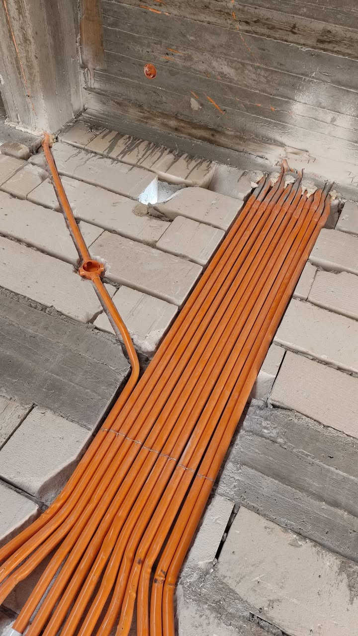 على بركة الله 🙏
تم بعون الله إنجاز نزالات البايبات وتثبيت البوكسات، إضافة إلى مجميع التشغيل الرائيسي لأحد الإخوة 💪

شغلنا يعتمد على السرعة والدقة وإتقان التنفيذ مع الالتزام بالوقت — لأن رضا الزبون أولويتنا دائمًا ✅

للاستفسار أو الحجز راسلنا خاص أو اتصل 📞
***********
***********

#اعمال_كهرباء #تمديدات #تنفيذ #شغل_نظيف #التزام_بالموعد
