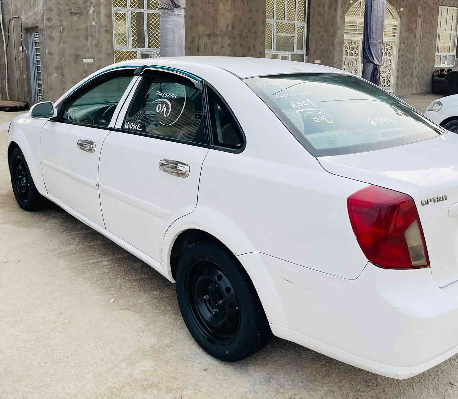 السلام عليكم اوبتر موديل2006خليجي كير اوتماتيك السياره جديده مال جناي ومابيه اي نقص حدادي وكير ومكينه جديد رقم بابل مشروع وطني السعر 62 المكان بابل الاتصال ***********
