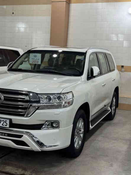 🔷معرض الملك لتجارة السيارات الحديثة🔷

               🔥دخول لاندكروز بريم موديل 2018🔥
                    
                    🔥عداد المشي 30 الف فقط 🔥

الموصفات
🔹بصمة
🔹تشغيل عن بعد
🔹بريم اصلي 
🔹دفدي
🔹دبل موس 
🔹واير ليس شحن مبايل 
🔹لايت زنون
🔹وضعيات قياده 
🔹حساس امامي
🔹حساس خلفي 
🔹سلايت روف 
🔹بك لايت ليد 
🔹مري كهرباء
🔹مطفائه
🔹داخل جلد اصلي 
🔹كراسي كهرباء 
Gxr🔹
🔹مكينه V6
🔹لد امامي
🔹عدتها كامله 
🔹هتفونات 
🔹شاشه
🔹كامره خلفيه 
🔹باقي الموصفات المعروفه للبريم الاصلي 

للستفسار زياره الموقع بغداد النهضه فرع الثالث فرع المصرف 

                 🔥يوجد بيع وشراء ومراوس🔥

او الاتصال عله الارقام التاليه
***********
***********
