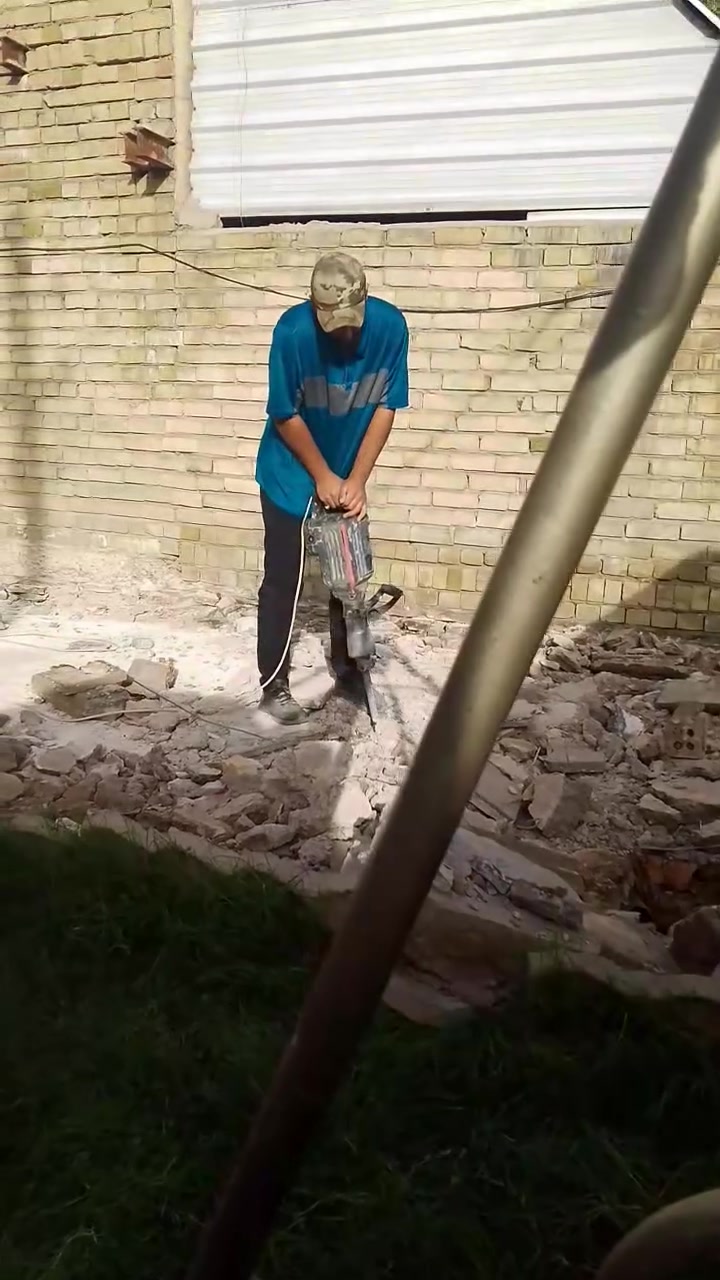 السلام علیکم کادر تفلیش الرباطات تکشیر الجدران وقلع ارضایی ورفع النقاذ بغداد فقط اتصل وبخدمتک ***********
