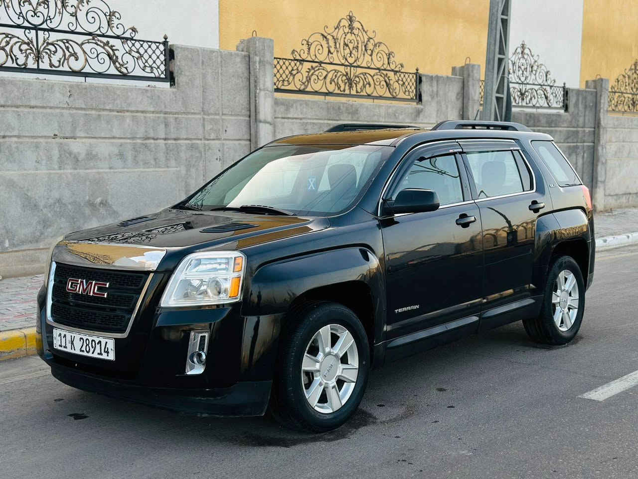 سلام عليكم جمسي تيران موديل 2013 السعر 88 وبي مجال بسيط بيه 4 قطع صبغ بدون اي ضرر موصفات مكينه 2400 داخل بيجي كشنات كهربائي كامره خلفيه دواره تحكم ستيرن جهتين ايكو اقتصاد مكينه وكير كفاله تخم تاير رقم بغداد دولي سنويه لـ29 تحويل مباشر العنوان كربلاء للستفسار ***********
