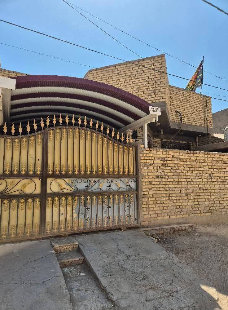 🏠 بيت للبيع – طابو صرف
📍 الموقع: حي الإسكـان، شارع المعهد التقني، الباب الجانبي  مقابل دور الأساتذة، داخل الفرع وقريب من الشارع الرئيسي
📐 المساحة: 200 متر مربع
🏗️ البناء: طابق واحد – حديث – سقف كونكريت مسلح
🏠 التقسيم:
غرفتين نوم
استقبال
صالة
مطبخ
حمام داخلي
صحيات عدد 2
💰 مطلوب اسكان 11 مليون
القسط الشهري 115 الف 
واصل لغاية شهر 4/2027
📞 للاستفسار أو التواصل واتساب
***********
