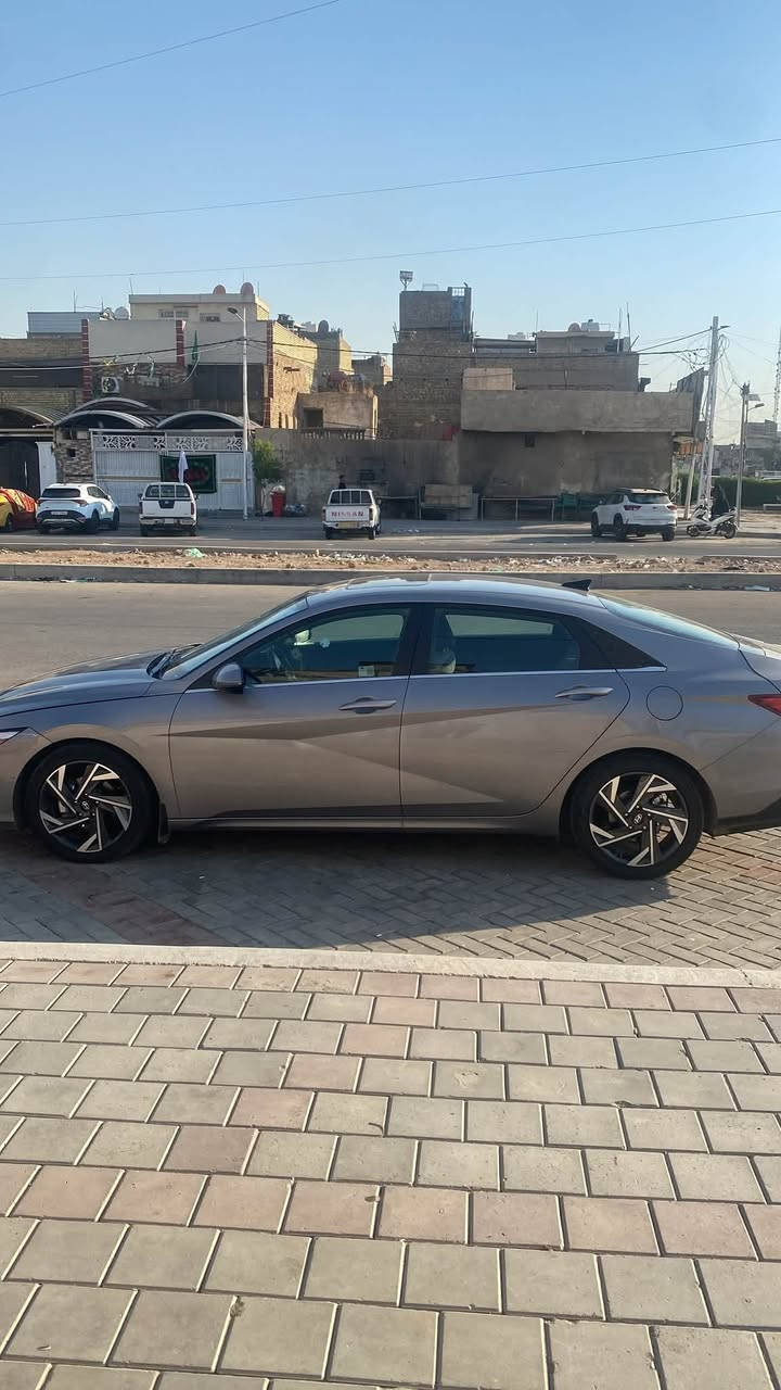 سلام عليكم
هونداي النترا لمتدد فول لاخير موديل 2024هايبرد 
حادث تبديل بس باب الصدر الباقي ليبل واحد 
ماشيه 27 باسمي تحويل مباشر مكاني بغداد
السعر 169 الاستفسار ***********
