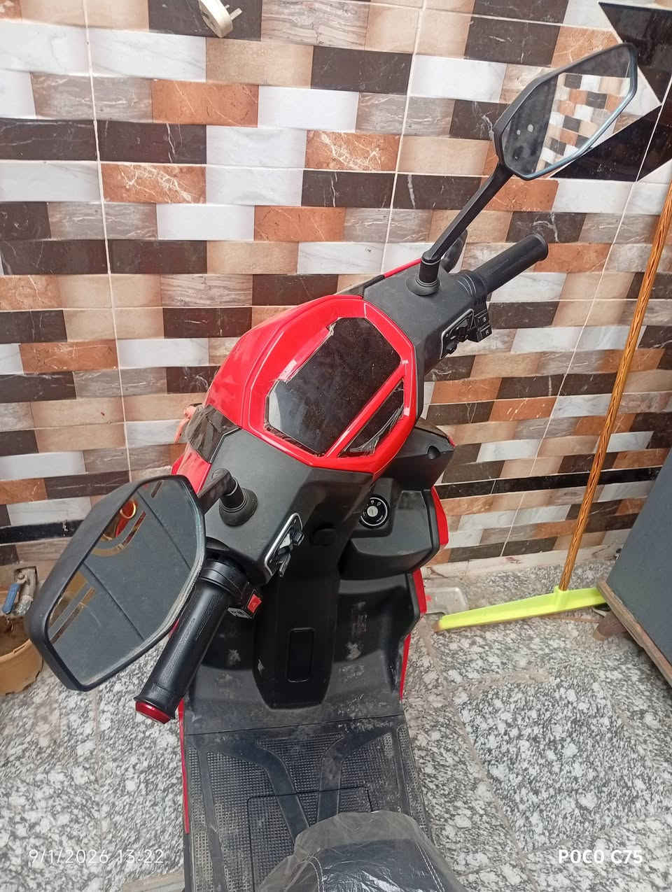 للبيع بسعر مناسب جديد موديل 25 
 ***********
