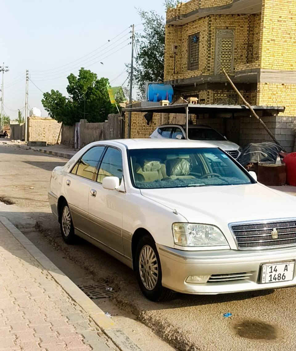 ملكة موديل 2000 بأسمي مداور ثاني يوم رقمة بصرة سيارة حلوة   ونضيفة جاهزة من كلشي المكان ميسان المجر الكبير ***********
