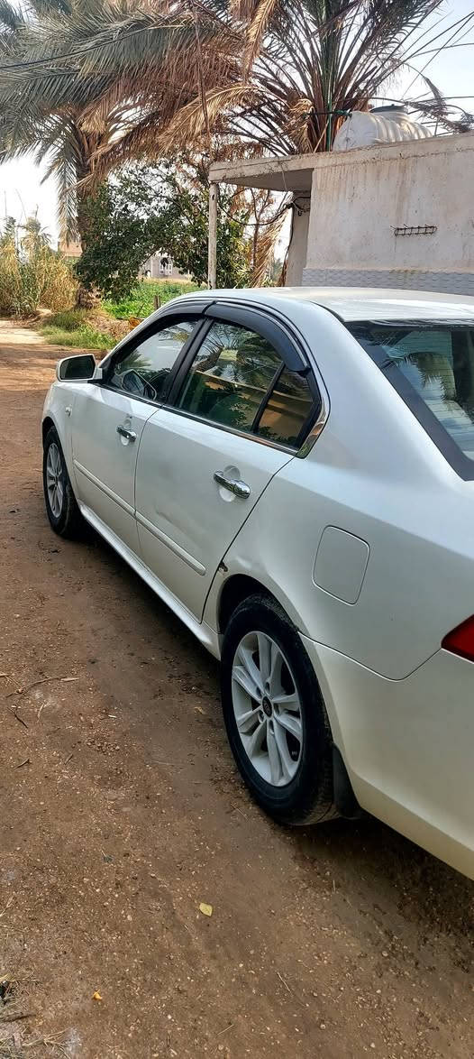 السلام عليكم اوبتما 2010   خليجي . رقم سليمانية بأسمي سنوية تنتهي ب2030 
مكفولة گير ومحرك 
تدفئة وتبريد كامل عالاخير 
دواخل شواصي مكفول وكهربائيات كلها شغالة 
بيها قطعتين وحدة صبغ و حده بارد وبيها شخوط خفيفات 
مكانها بابل / الاسكندية / الرقم ***********
السعر 115 وبيها مجال جدا قليل
