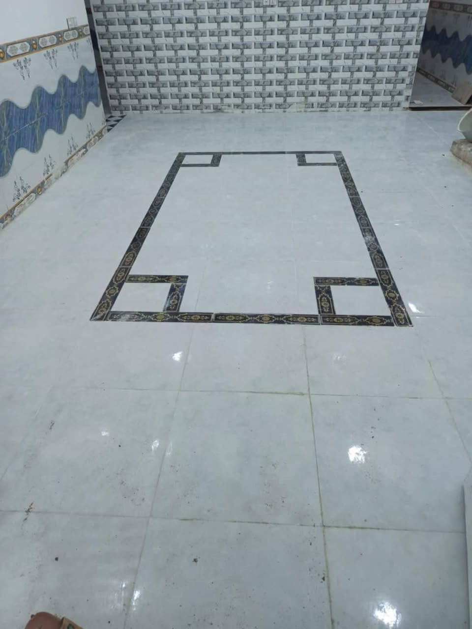 يا الله سلام عليكم خلفه سيراميك رضيات وجدران وبايات دراج وبورسلين كاشي ومرمر مستعدين كافات عمال ترميم وتفليش وشرط شغل درجه وله  مكاني كربلاء وطوريج هاذه رقمي ***********   ***********
