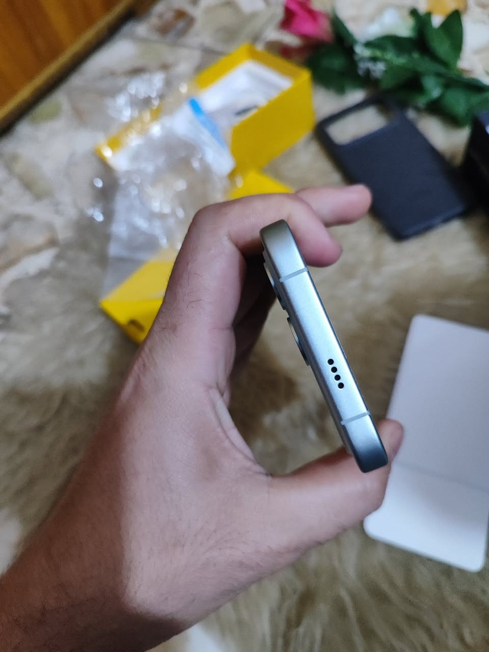 سلام عليكم اخوان جهاز بوكو F8 pro جديد اخوان فقط فاتحي من الكارتون بطاريه 100ذاكره 512 كامل الملحقات نضافه 100ب100اهم مواصفاته معالج 8 اليت وبطاريه 6210 شحن سريع 100 واط للبيع بسعر 700 عالما سعر الجديد حاليا اعلا من 820 الف او مراوس يكون افضل مكاني بغداد مدينه الصدر توصيل ماعندي للاستفسار خاص او وات ***********
