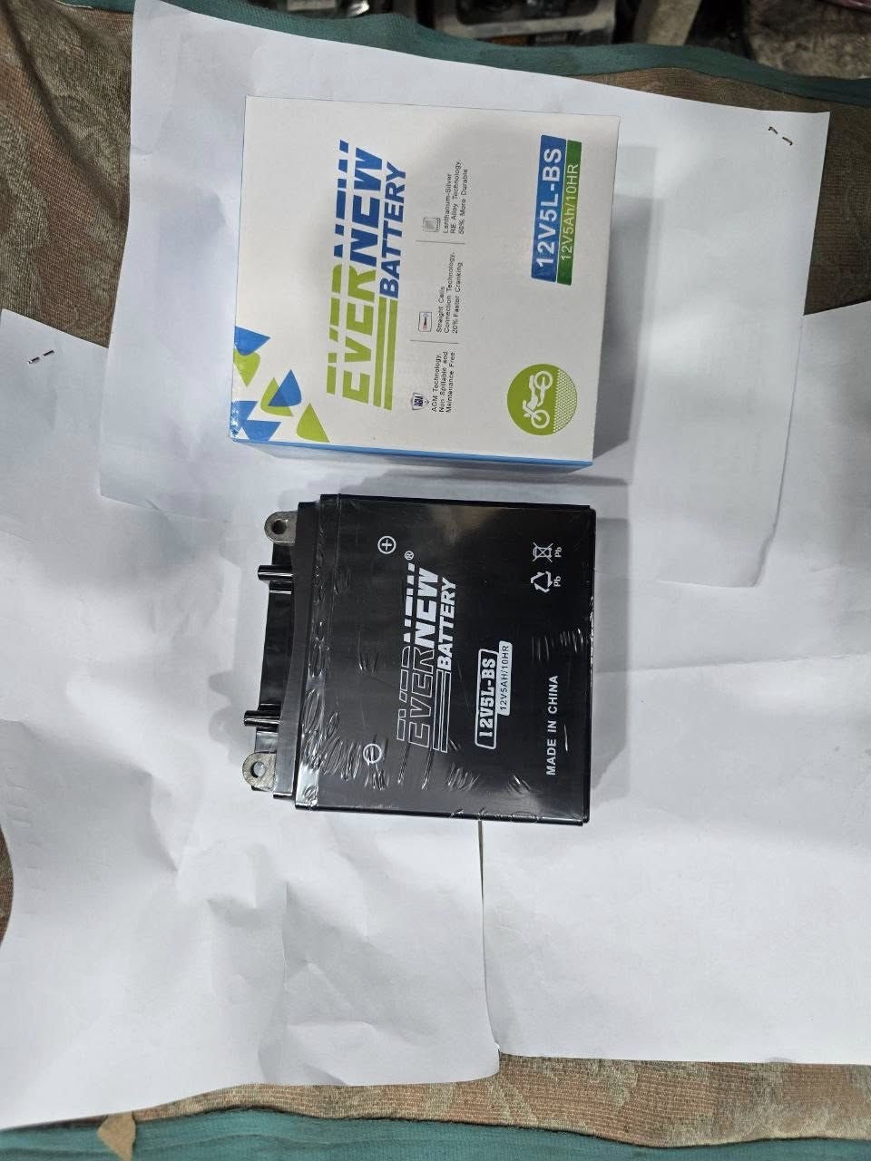 كافه احجام وانواع البطاريات

السلام عليكم
يوجد كافه ادوات الستوته+بوكسر+دايوان+ايراني+TVS
لدينا خدمت توصيل كافه محافضات العراق 
واتساب تيليجرام ***********
