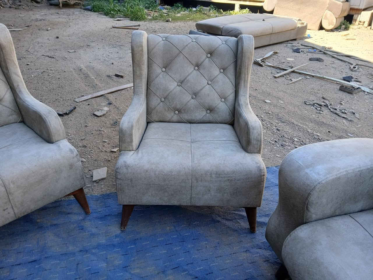 تخم ١٠مقاعد باله مستخدم تركي ماركه اصليه سرير مخزن هيكل حديد المراسله خاص أو واتس اب للاستفسار ***********
